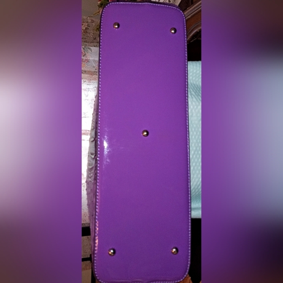 Dasein Croc-Ostrich Bag - Picture 12 of 12